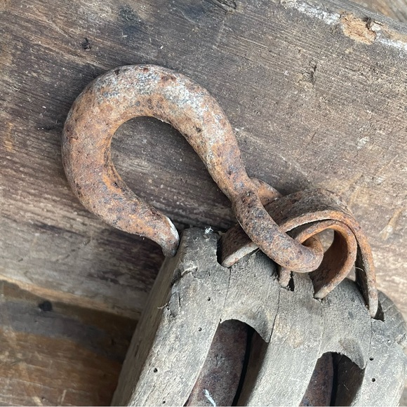 Very Vintage Rustic Wood Iron Block & Tackle Pulley Primitive - Picture 4 of 13